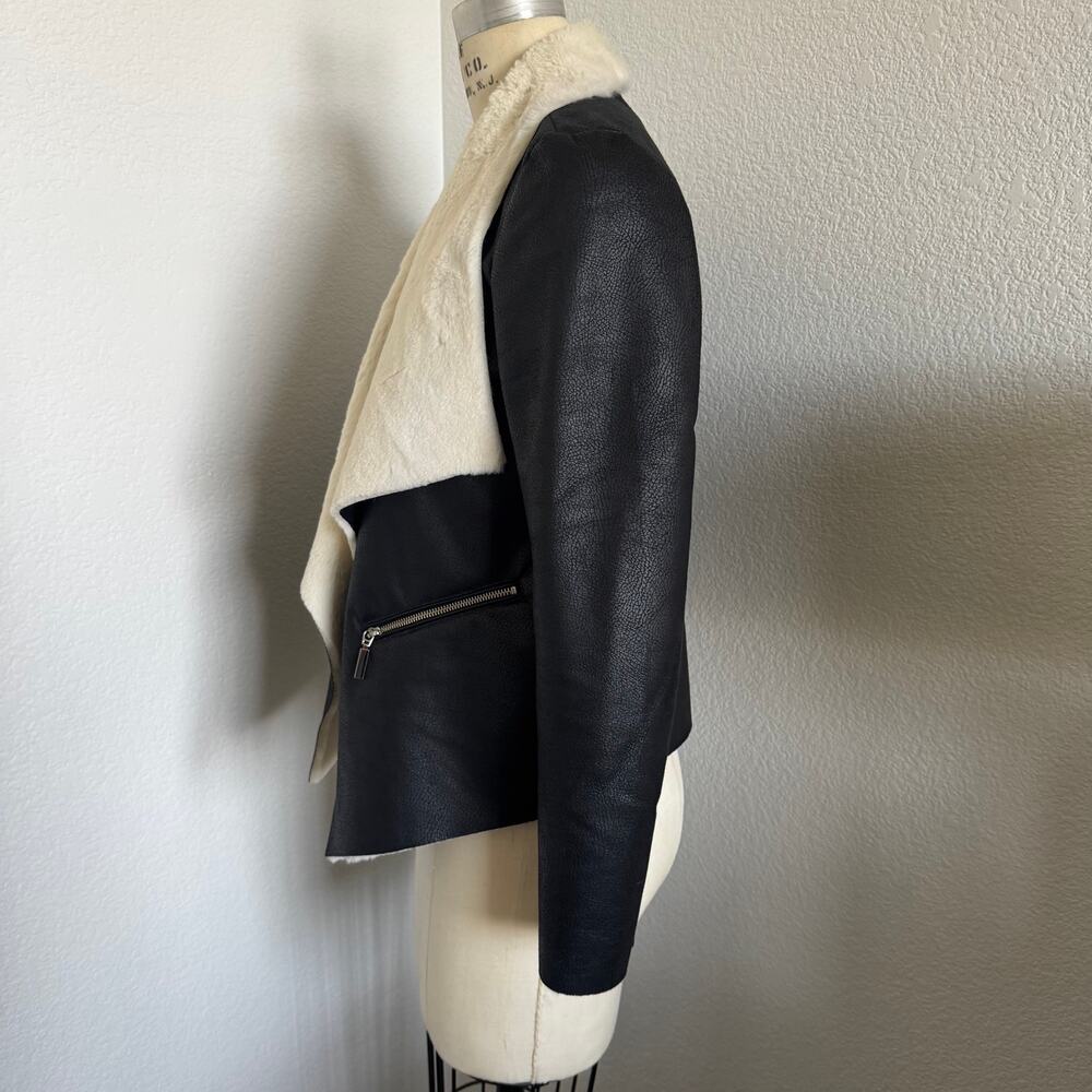Gianni Bini | Open Front Faux Shearling Draped Jacket size XS - Picture 4 of 8